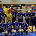 Голем инцидент во Романија: Тренер удри играч од противничката екипа!