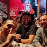 Вардарец до коска: Карачиќ на дружба со Стоилов и Манасков во Скопје