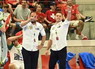 Си замина од репрезентацијата за да работи во радио!