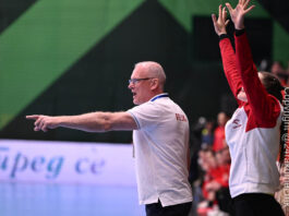 Полскиот селектор заврши во болница!