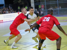 Тиквеш слави – храбриот Бутел промаши пенал за бод во Кавадарци