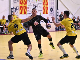 Бутел пружи отпор, но бодовите отидоа во Автокоманда