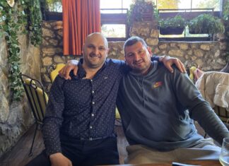 Штербик се врати во Македонија – ужива во друштво на Ангелов