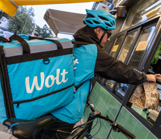 Што стои зад апликацијата на Wolt? Компанијата објави нов извештај за алгоритамска транспарентност