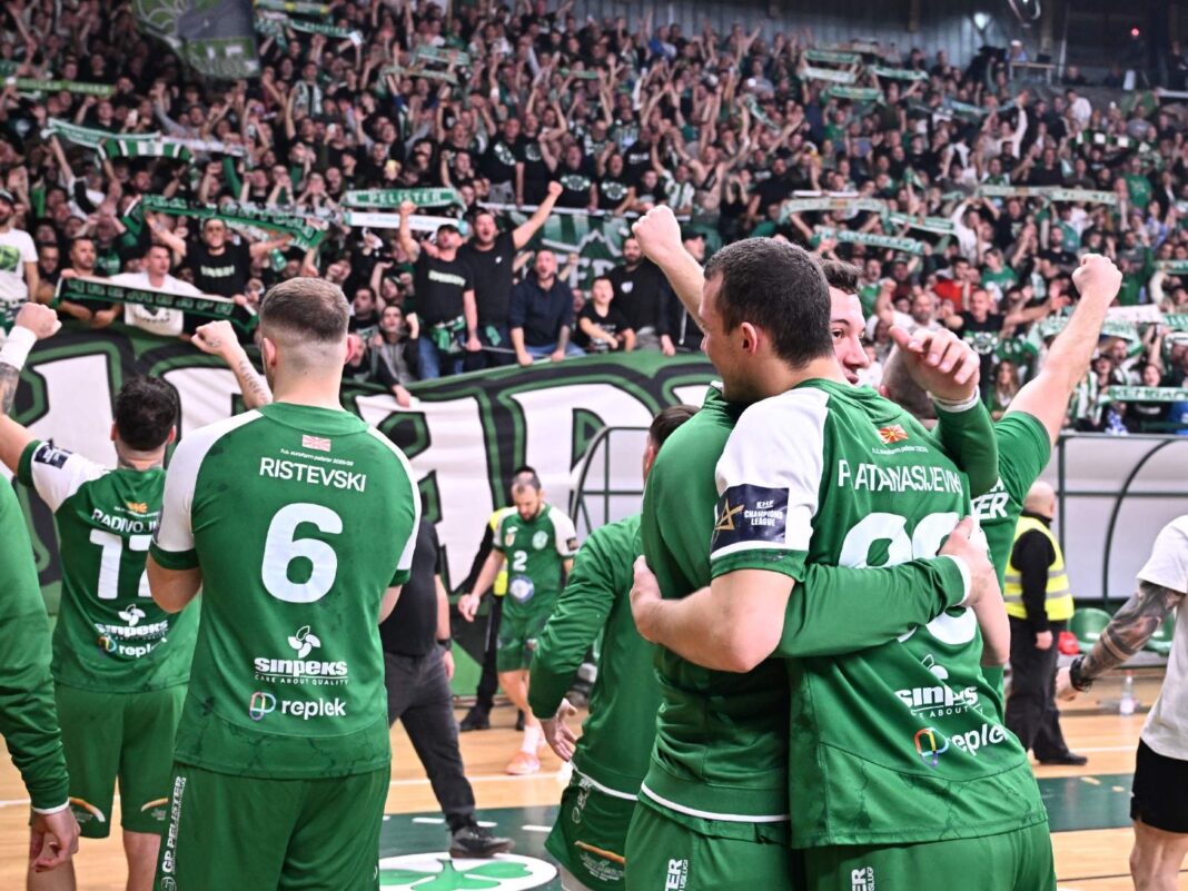 📷 Шампионот игра шампионски кога најмногу треба – Вардар изгоре во „зелениот вулкан“