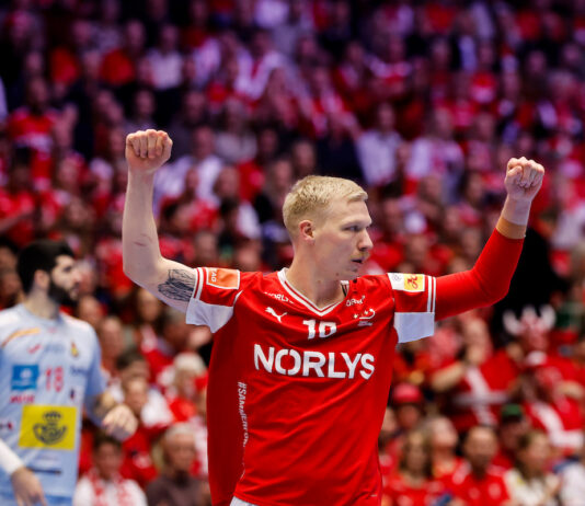 Данска ја разнесе „фуријата“ и зачекори кон полуфинале