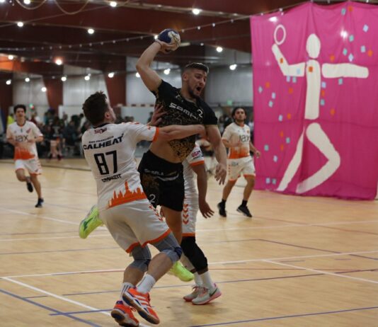 Македонец ги „учи“ Американците на ракомет