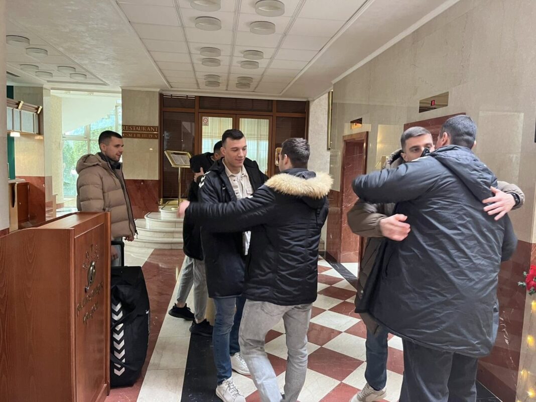 📷 Лазаров ги собра ракометарите – стартува мисијата ЕП