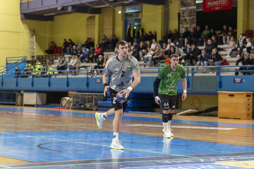 Стојановиќ со победничко деби, Иваноски најдобар стрелец!