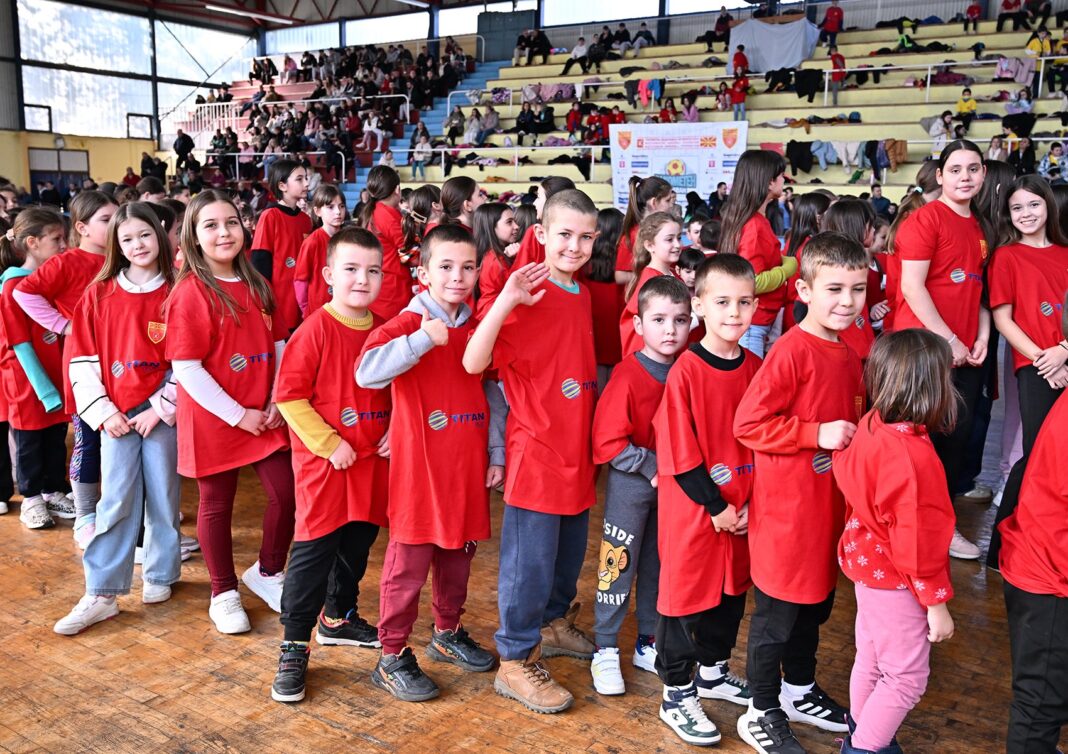 🎥 Младите се иднината и силата на ракометот