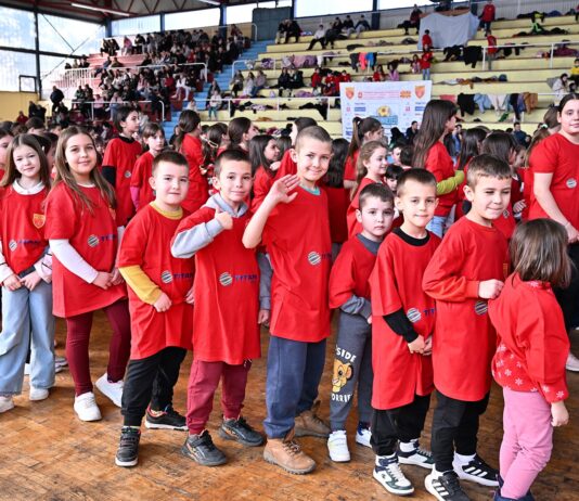 Младите се иднината и силата на ракометот (Видео)