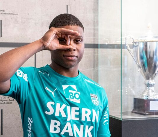 Загреб пикира десен бек од Португалија